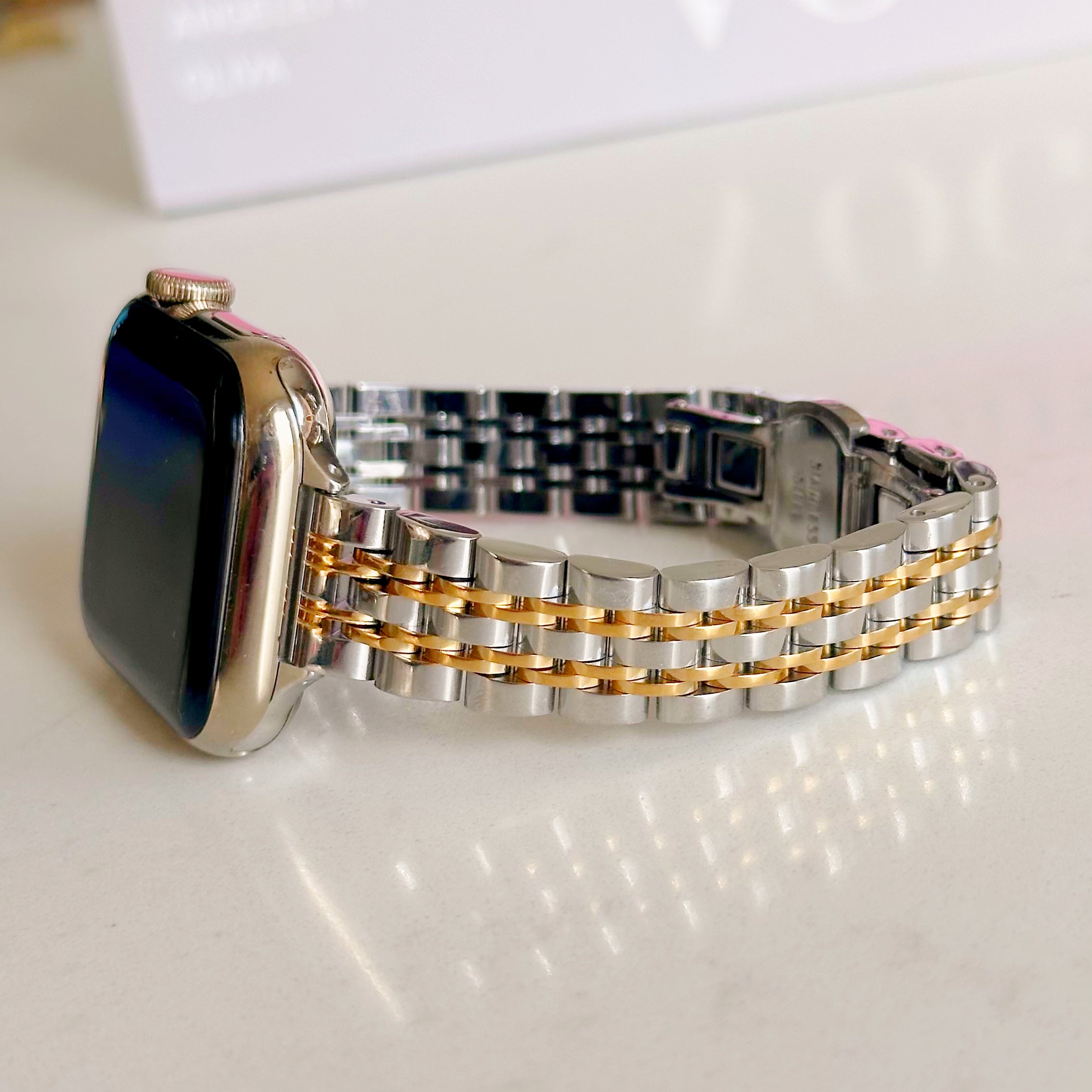 Chain band for Apple Watch