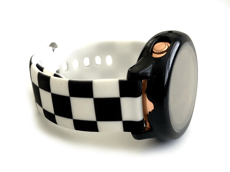 This sporty, silicone, checkered Samsung watch band is the must have band of the season! Looks great on men, women and children. This band comes in 2 widths: 20mm and 22mm. Please see listing for list of compatible watches.