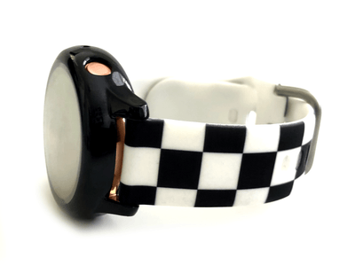 This sporty, silicone, checkered Samsung watch band is the must have band of the season! Looks great on men, women and children. This band comes in 2 widths: 20mm and 22mm. Please see listing for list of compatible watches.