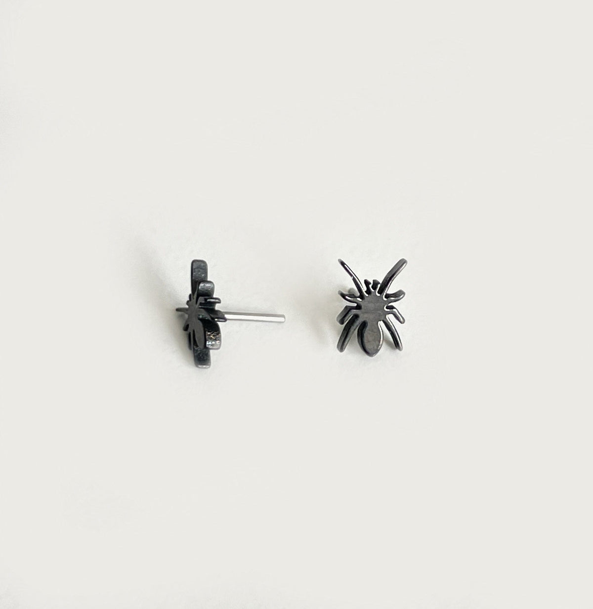 Dainty Spider Pin Top Earring (For Flat Back)