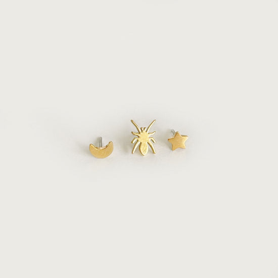 Dainty Spider Pin Top Earring (For Flat Back)